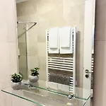 דירה Stil Coresi Near Center Free Parking בראשוב