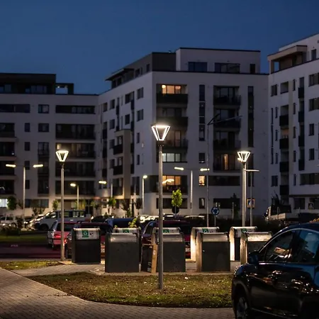 Stil Near Center Free Parking *