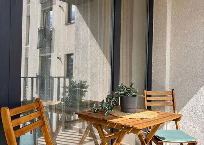 Апартаменты Stil Coresi Near Center Free Parking