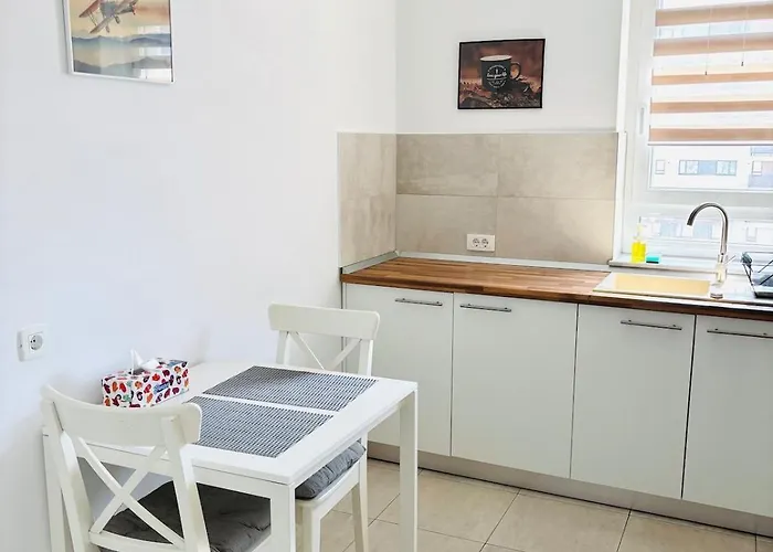 Stil Coresi Near Center Free Parking Апартаменты