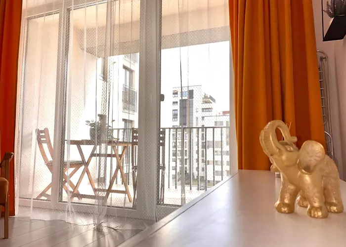 Апартаменты Stil Coresi Near Center Free Parking *